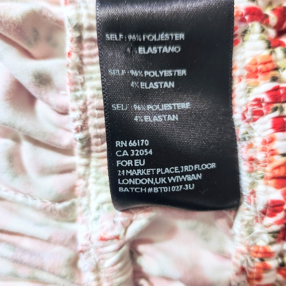 Urban Outfitters Floral Crop Top Small - Picture 9 of 9